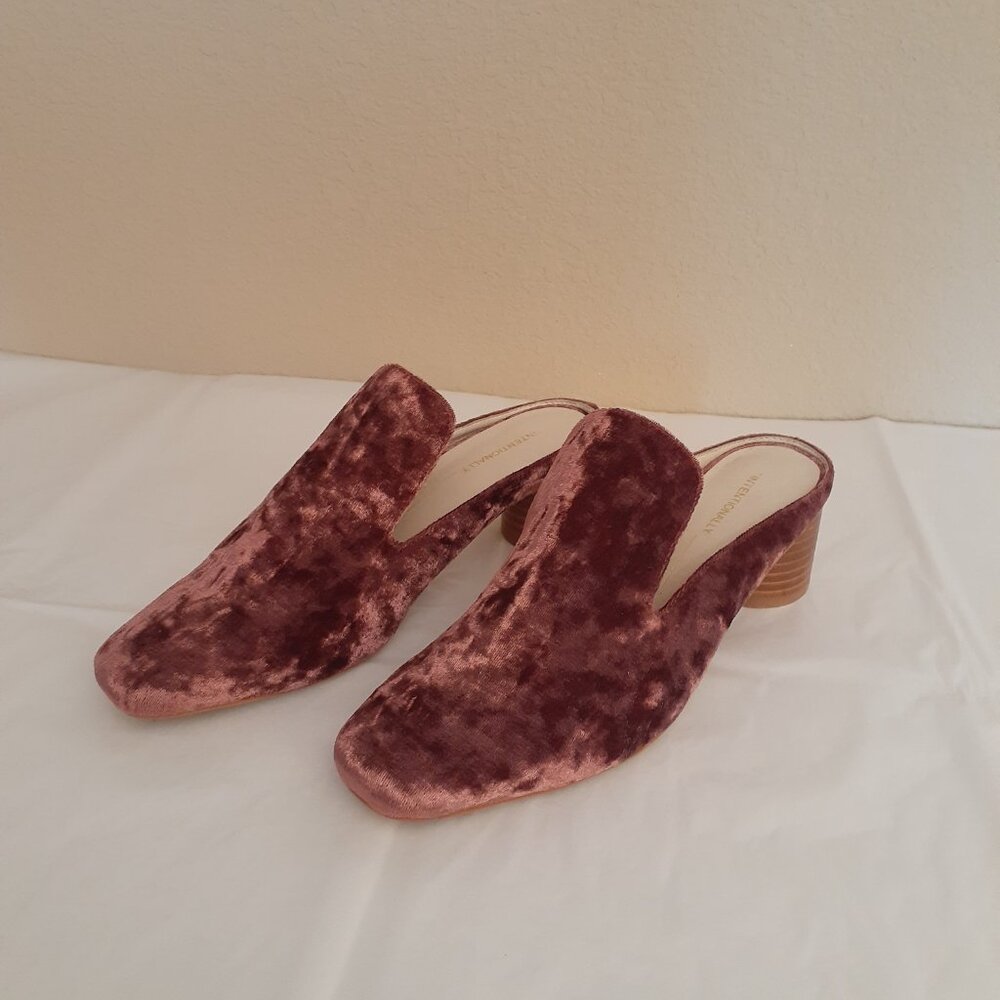 Intentionally Blank Crushed Velveteen Mules NWOT - Picture 2 of 12